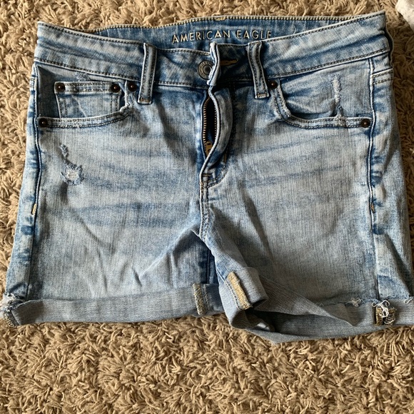 AMERICAN EAGLE JEAN SHORTS - Picture 2 of 2